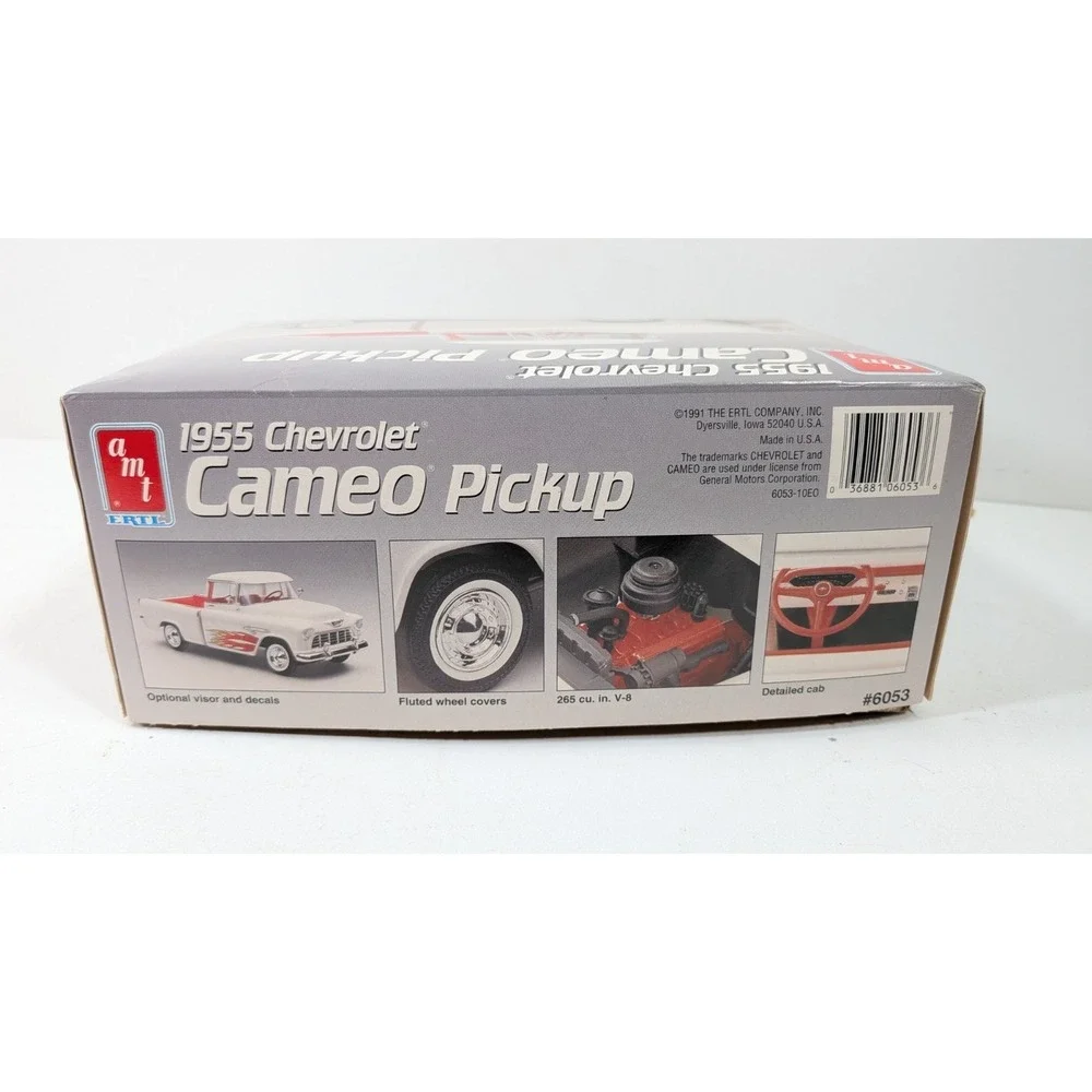 1955 Chevrolet Cameo Pickup 1/25 AMT ERTL Model Kit NEW Unbuild some Box Wear
